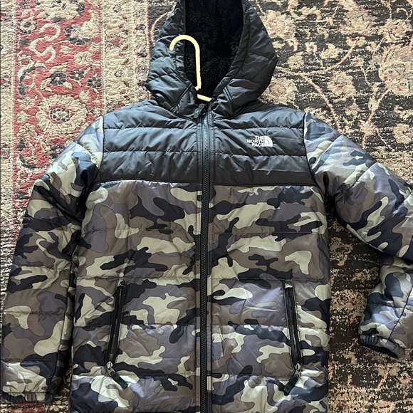 The North Face Reversible Hooded Puffer Jacket Boys size Large - Picture 1 of 9